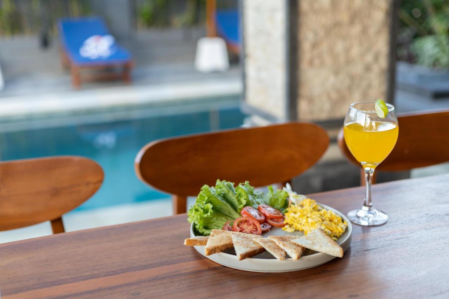 Phoenix Bed And Breakfast 4 Canggu  Bagian luar foto